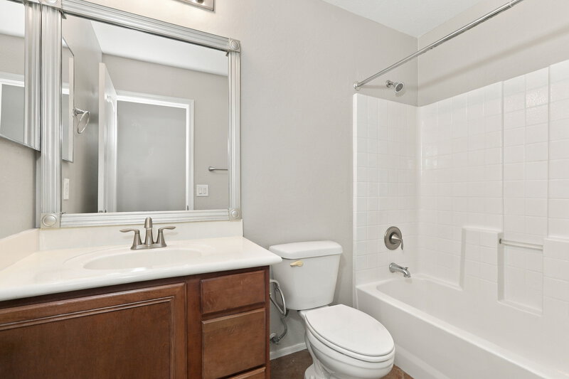 2,305/Mo, 3344 E Franklin Ave Gilbert, AZ 85295 Bathroom View