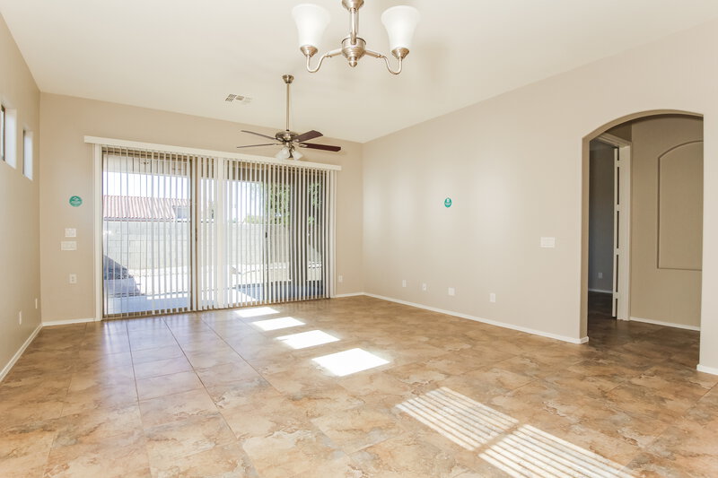 2,445/Mo, 22110 N 104th Ln Peoria, AZ 85383 Dining Room View