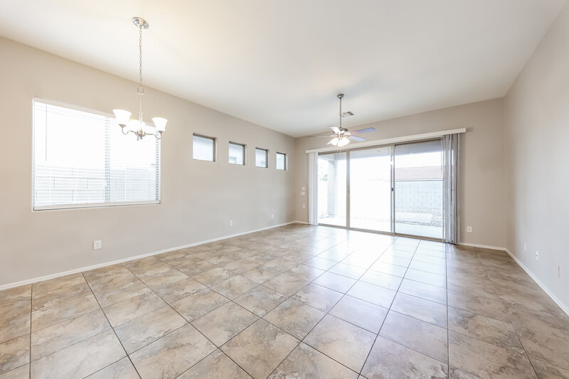 2,375/Mo, 22110 N 104th Ln Peoria, AZ 85383 Dining Room View