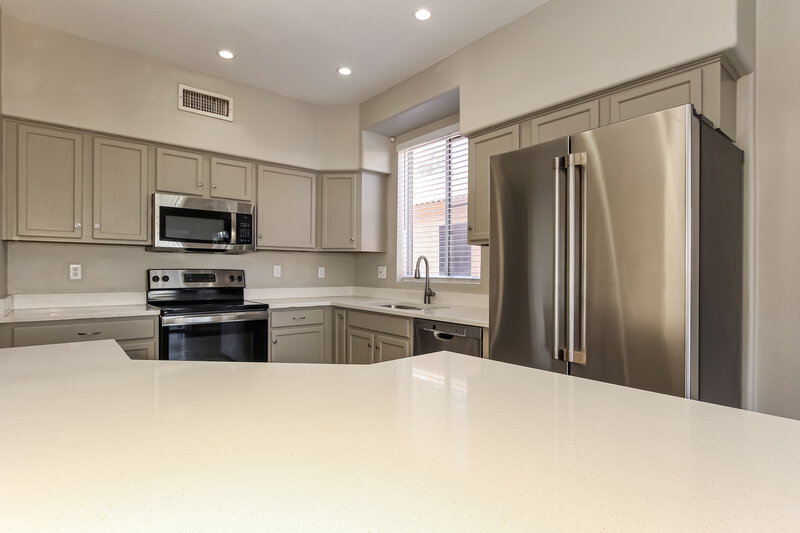 3,080/Mo, 16615 N 19th Street Phoenix, AZ 85022 Kitchen View