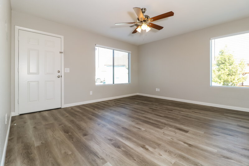 1,865/Mo, 8501 W Pierson St Phoenix, AZ 85037 Living Room View