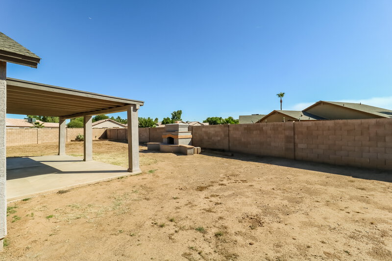 1,865/Mo, 8501 W Pierson St Phoenix, AZ 85037 Rear View 2