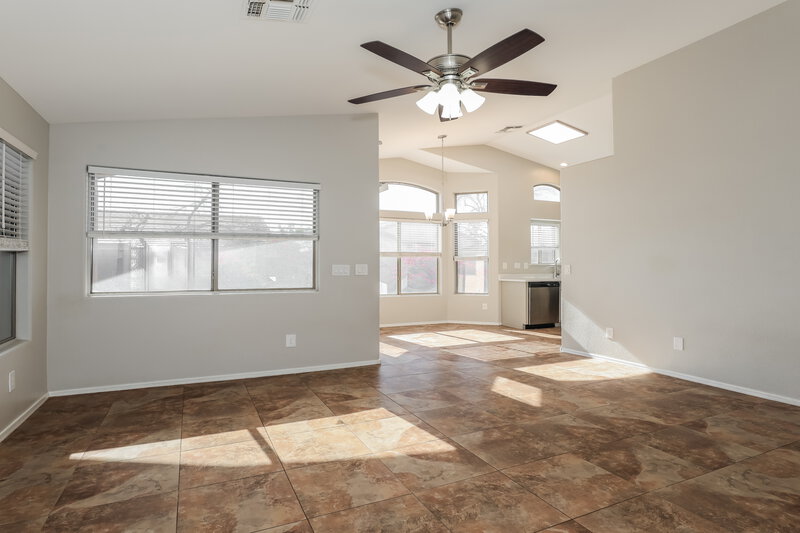 1,850/Mo, 12913 W Sheridan Avondale, AZ 85392 Living Room View 2