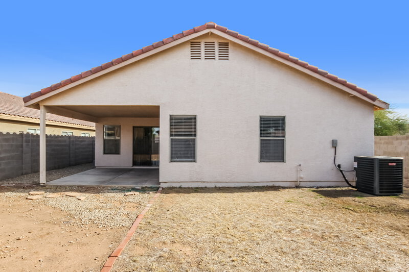 2,170/Mo, 660 S Concord St Gilbert, AZ 85296 Rear View
