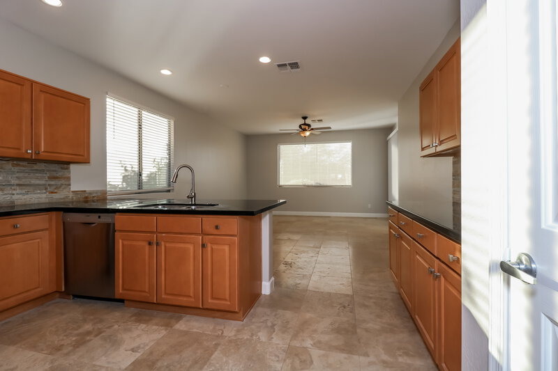 2,285/Mo, 10431 S 175th Ave Goodyear, AZ 85338 Kitchen View 2