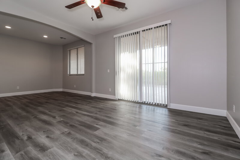 2,285/Mo, 10431 S 175th Ave Goodyear, AZ 85338 Main Bedroom View