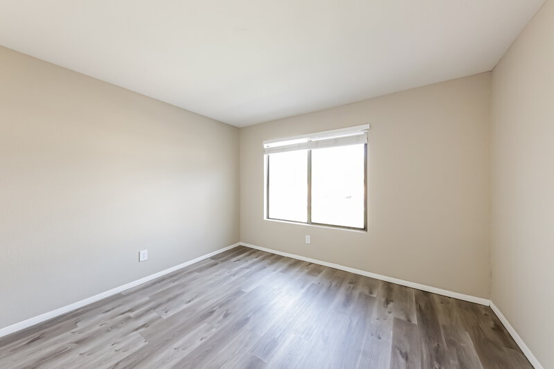 2,215/Mo, 7535 W Sequoia Dr Glendale, AZ 85308 Bedroom View