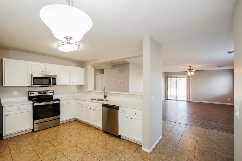 1,975/Mo, 7432 S Skylark Ln Buckeye, AZ 85326 Kitchen View