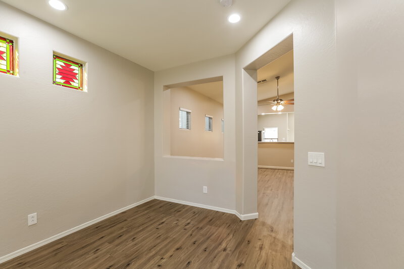 2,195/Mo, 7110 W Superior Ave Phoenix, AZ 85043 Office View