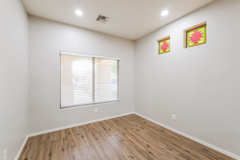 2,045/Mo, 7110 W Superior Ave Phoenix, AZ 85043 Family Room View