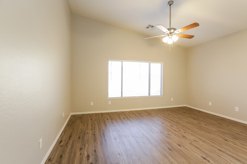 2,195/Mo, 7110 W Superior Ave Phoenix, AZ 85043 Main Bedroom View