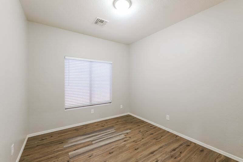 2,045/Mo, 7110 W Superior Ave Phoenix, AZ 85043 Bedroom View