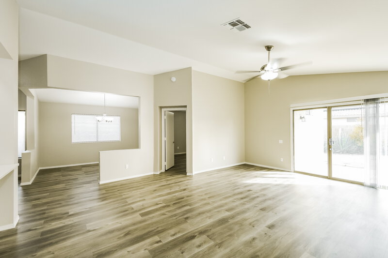 2,545/Mo, 19819 N 34th Place Phoenix, AZ 85050 Living Room View