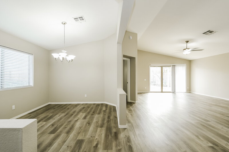 2,545/Mo, 19819 N 34th Place Phoenix, AZ 85050 Dining Room View