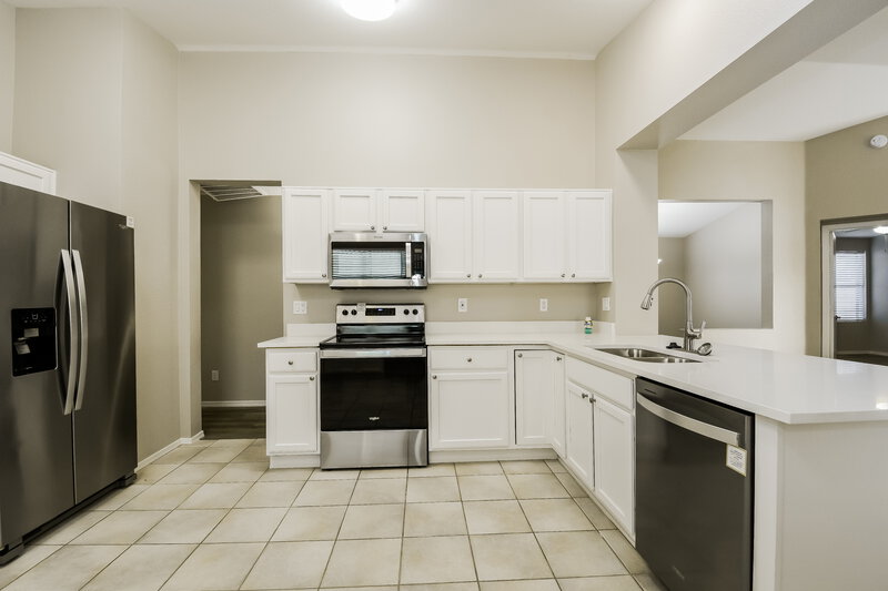 2,545/Mo, 19819 N 34th Place Phoenix, AZ 85050 Kitchen View