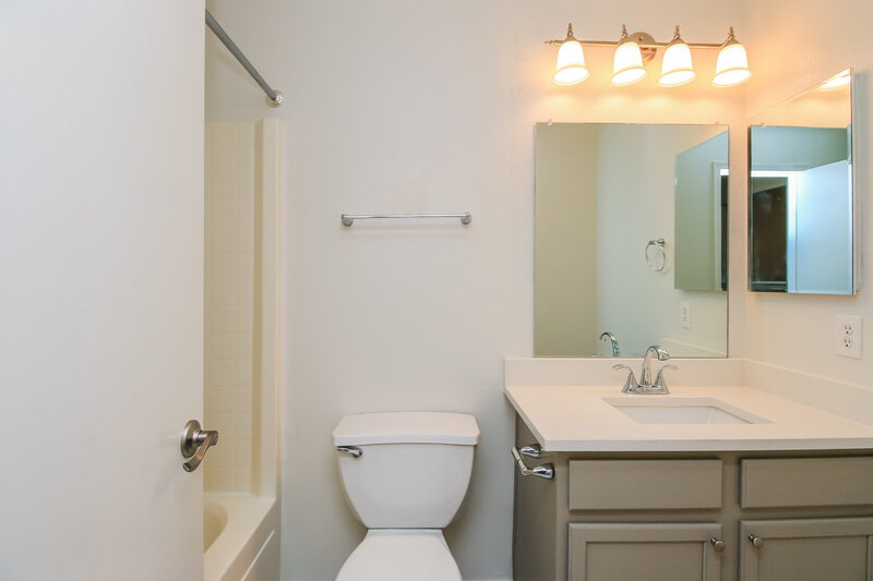2,175/Mo, 9350 E Nopal Ave Mesa, AZ 85209 Bathroom View