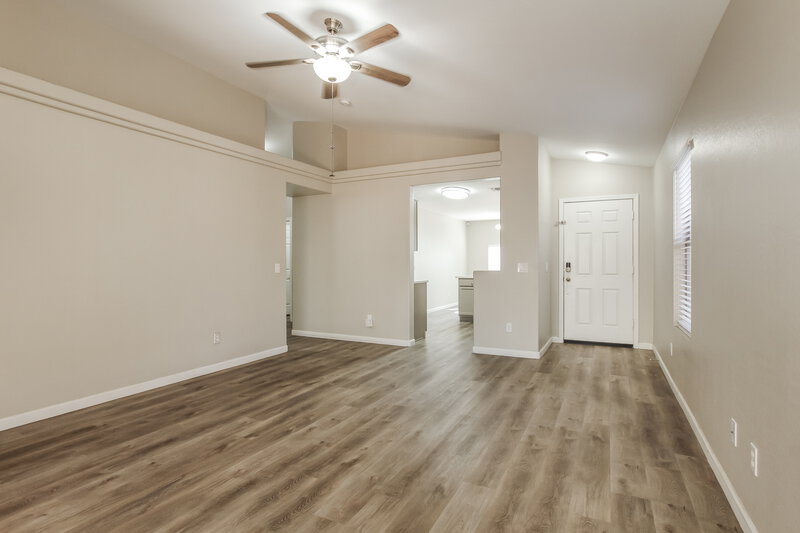 1,815/Mo, 12568 W Saint Moritz Ln El Mirage, AZ 85335 Living Room View 2