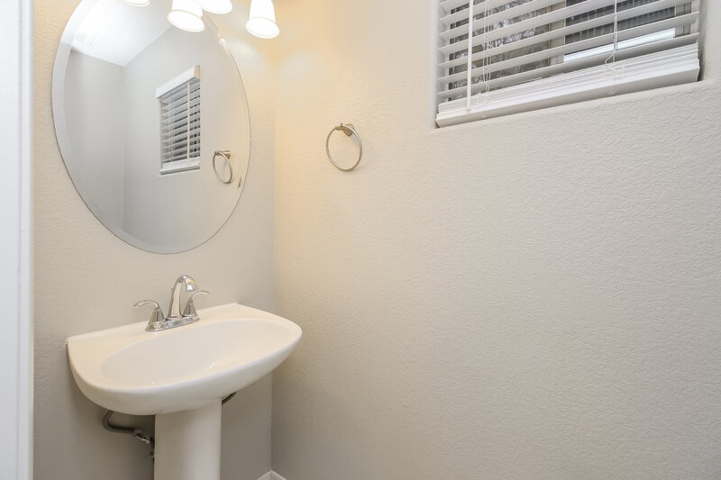 2,420/Mo, 1766 E Del Rio St Gilbert, AZ 85295 Powder Room View