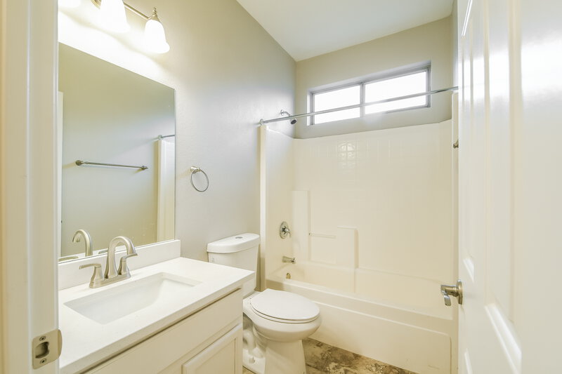 2,275/Mo, 40508 N Territory Trl Anthem, AZ 85086 Bathroom View