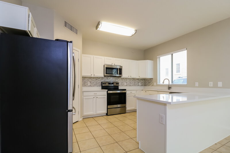 1,970/Mo, 11987 W Belmont Drive Avondale, AZ 85323 Kitchen View