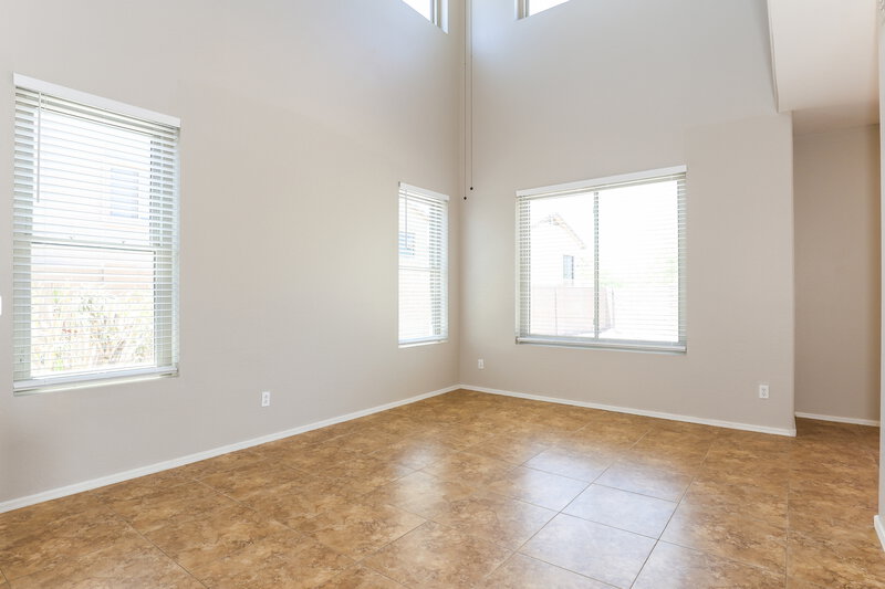 2,095/Mo, 16806 S Magenta Rd Phoenix, AZ 85048 Living Room View 2