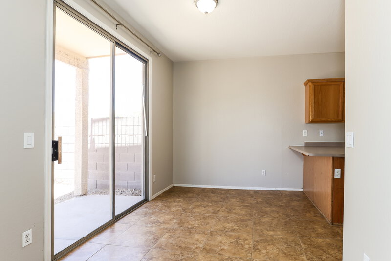 2,095/Mo, 16806 S Magenta Rd Phoenix, AZ 85048 Dining Room View