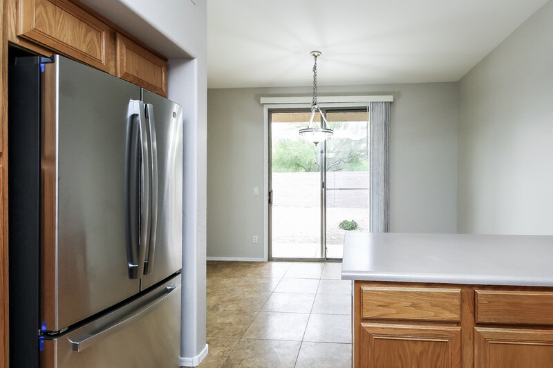 2,295/Mo, 16806 S Magenta Rd Phoenix, AZ 85048 Dining Room View 2