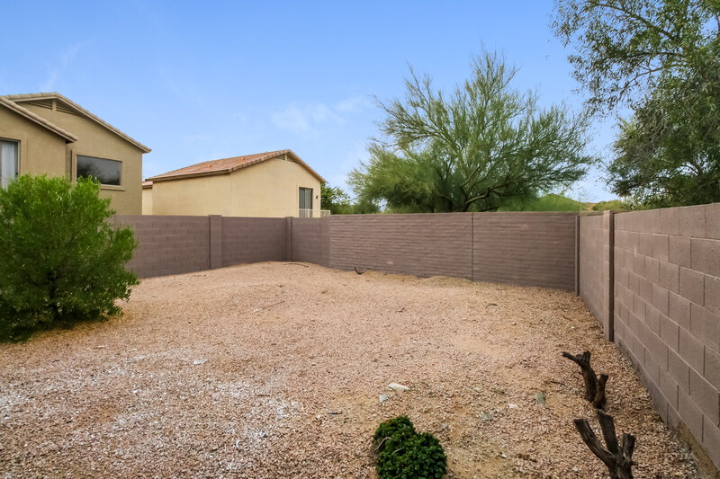 2,295/Mo, 16806 S Magenta Rd Phoenix, AZ 85048 Exterior View