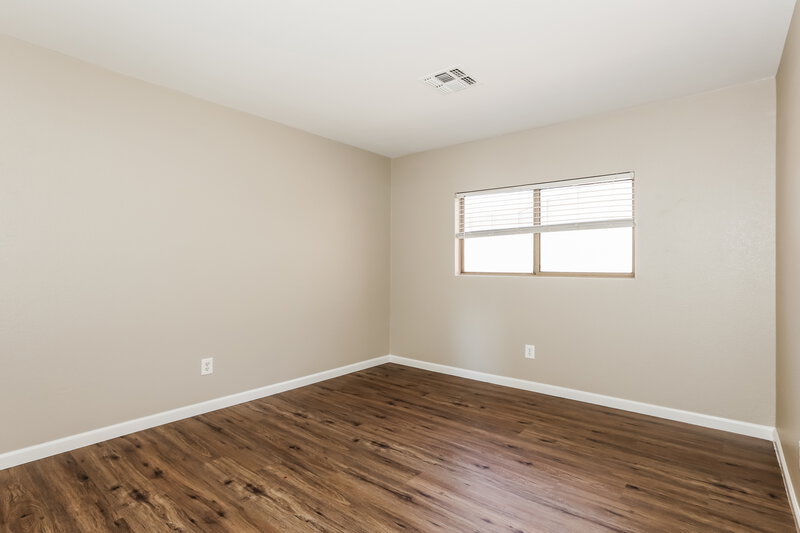 1,800/Mo, 11545 W Scotts Dr El Mirage, AZ 85335 Bedroom View
