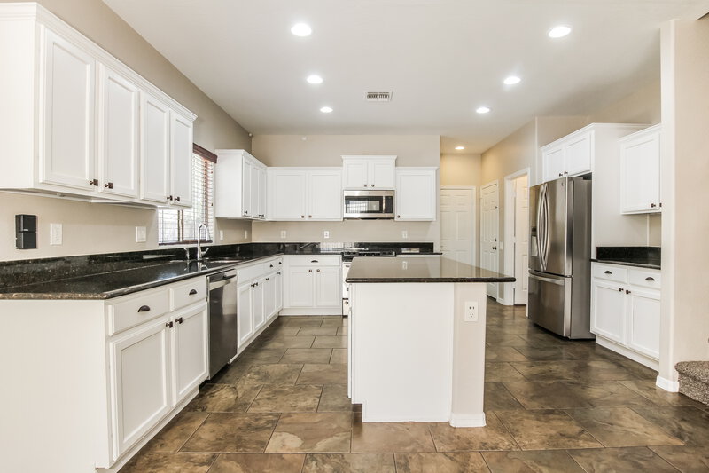 2,435/Mo, 26681 N Babbling Brook Dr Phoenix, AZ 85083 Kitchen View
