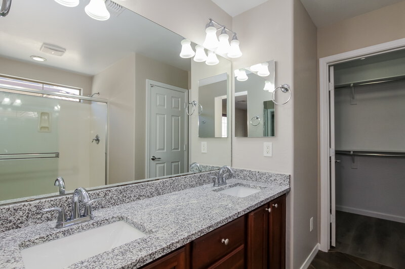 3,490/Mo, 26681 N Babbling Brook Dr Phoenix, AZ 85083 Main Bathroom View