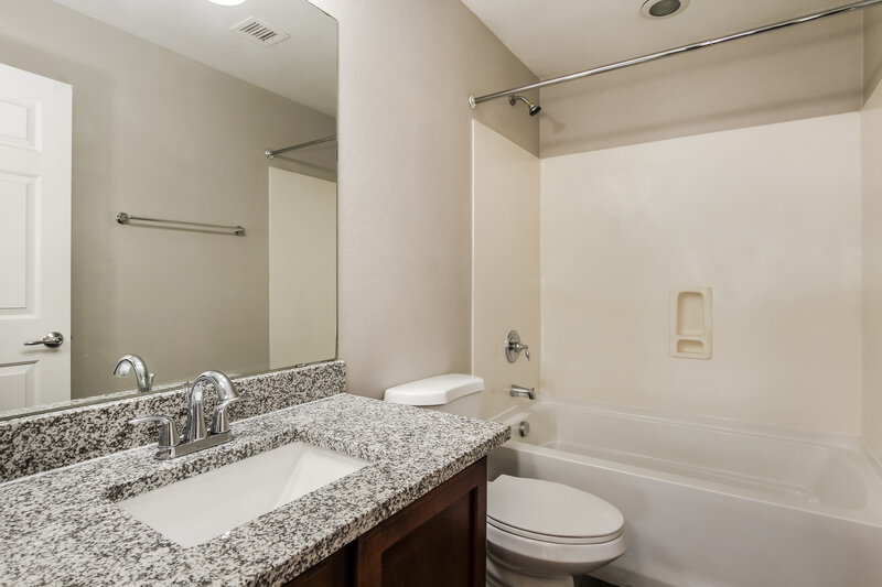 2,435/Mo, 26681 N Babbling Brook Dr Phoenix, AZ 85083 Bathroom View