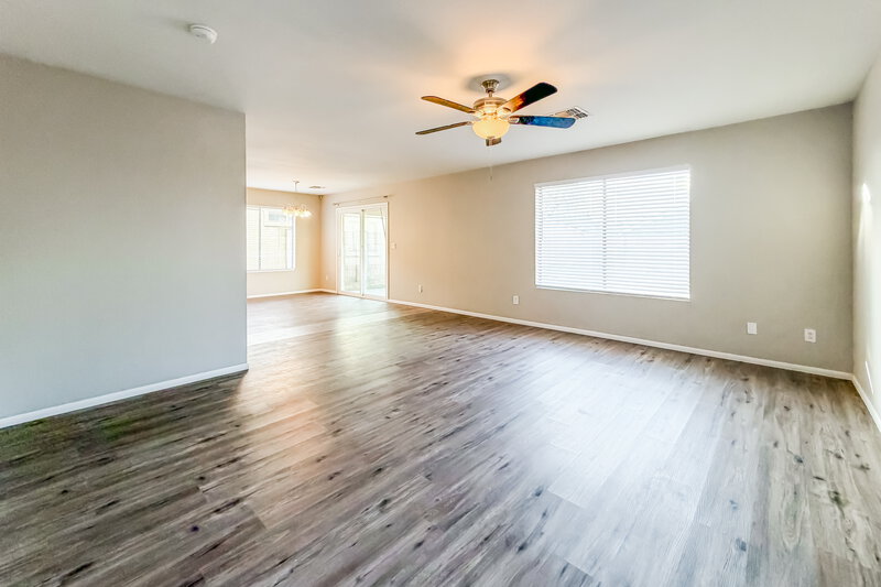 2,120/Mo, 10907 E Arcadia Ave Mesa, AZ 85208 Living Room View 2