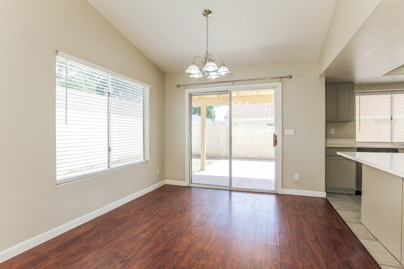 2,190/Mo, 7045 N 28th Ave Phoenix, AZ 85051 Dining Room View