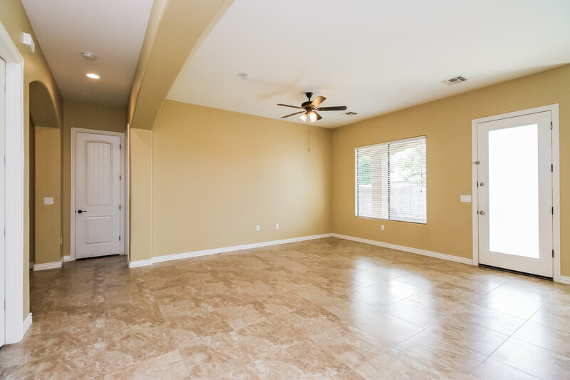2,475/Mo, 21549 E Puesta del Sol Queen Creek, AZ 85142 Living Room View