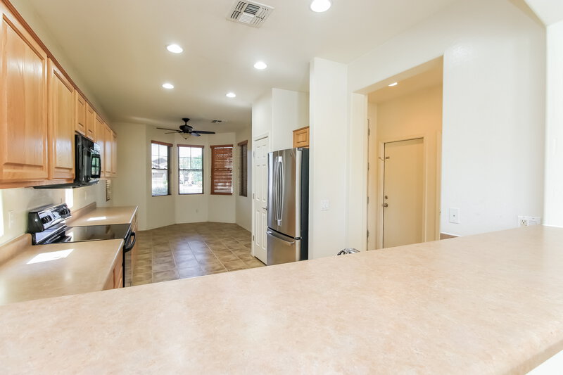 2,280/Mo, 6279 S Sunnyvale Ct Gilbert, AZ 85298 Kitchen View