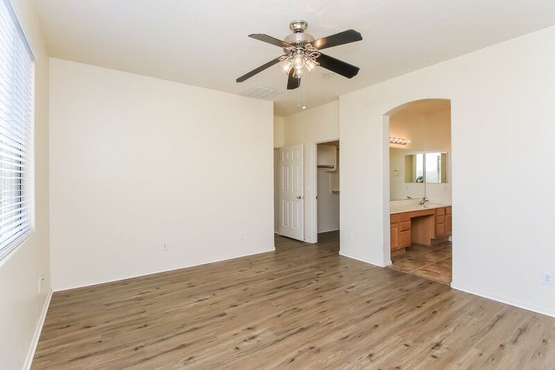 2,280/Mo, 6279 S Sunnyvale Ct Gilbert, AZ 85298 Main Bedroom View 2