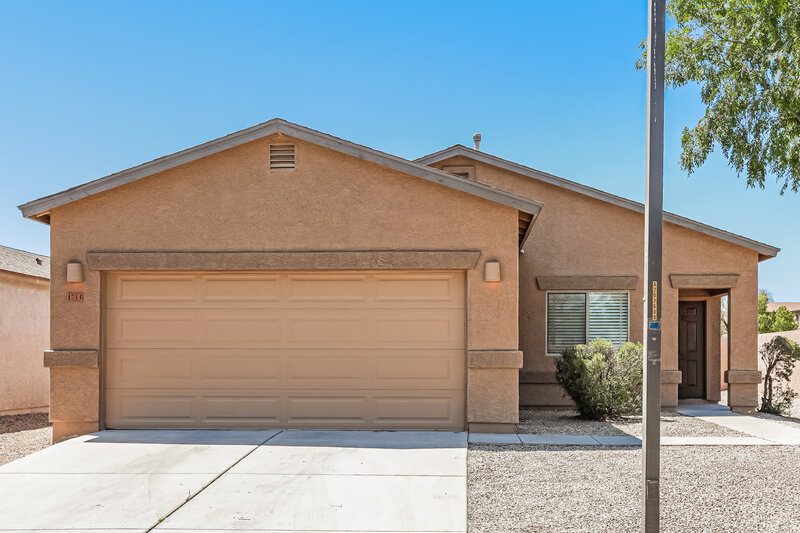 1,860/Mo, 1733 E Silversmith Trl San Tan Valley, AZ 85143 External View