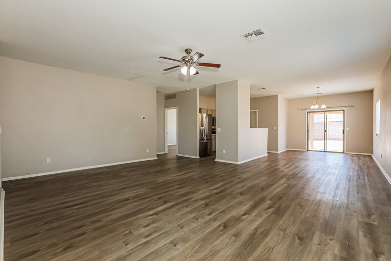 1,860/Mo, 1733 E Silversmith Trl San Tan Valley, AZ 85143 Living Room View