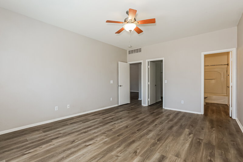 1,860/Mo, 1733 E Silversmith Trl San Tan Valley, AZ 85143 Main Bedroom View 2