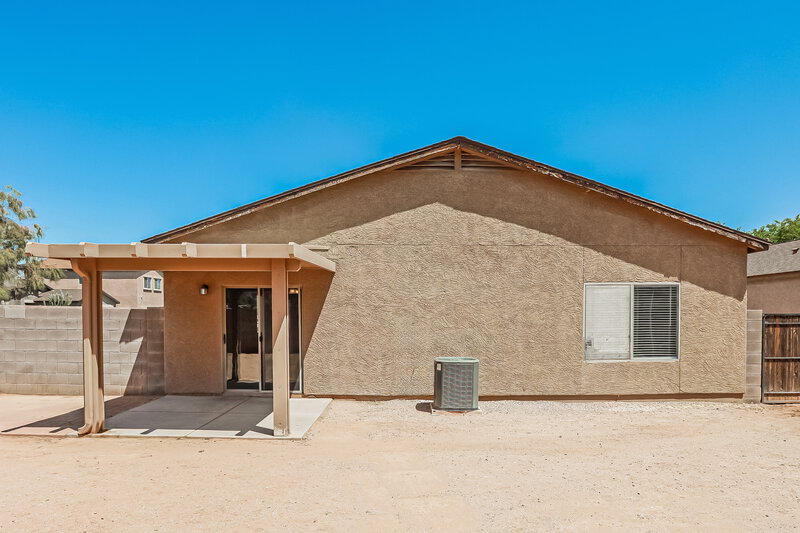 1,860/Mo, 1733 E Silversmith Trl San Tan Valley, AZ 85143 Rear View