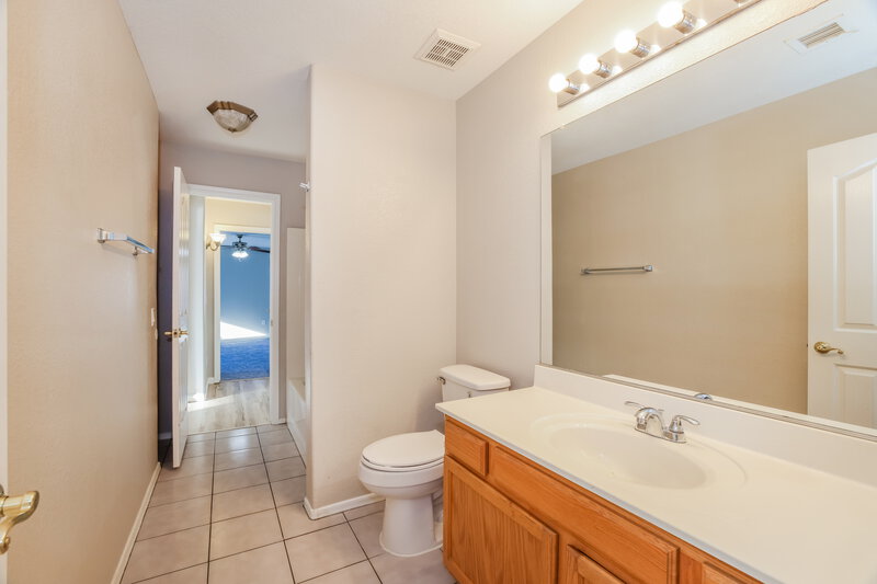 2,390/Mo, 11242 E Camino St Mesa, AZ 85207 Bathroom View