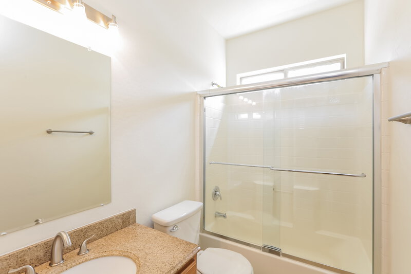 2,135/Mo, 9127 W Elwood St Tolleson, AZ 85353 Bathroom View