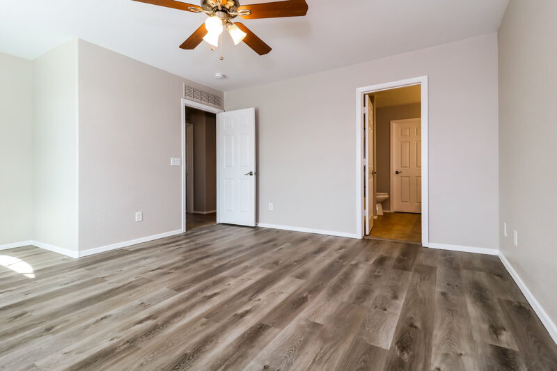 2,165/Mo, 21790 W Ashleigh Marie Dr Buckeye, AZ 85326 Main Bedroom View 2