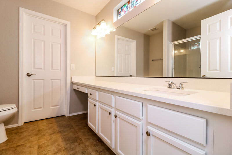 2,165/Mo, 21790 W Ashleigh Marie Dr Buckeye, AZ 85326 Main Bathroom View