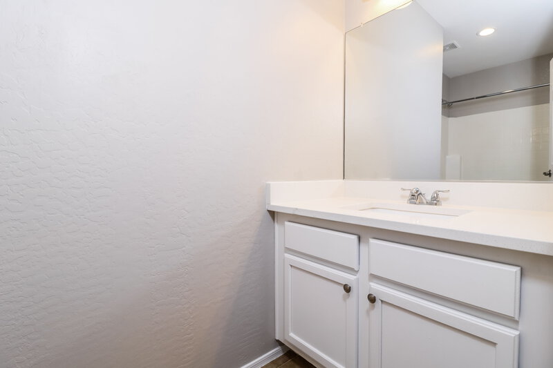 2,165/Mo, 21790 W Ashleigh Marie Dr Buckeye, AZ 85326 Bathroom View