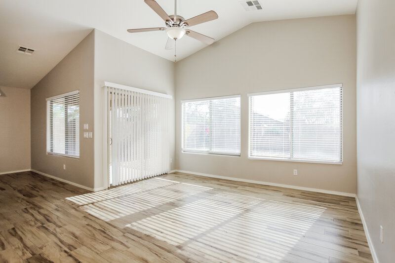 2,060/Mo, 5207 W T Ryan Lane Laveen, AZ 85339 Family Room View