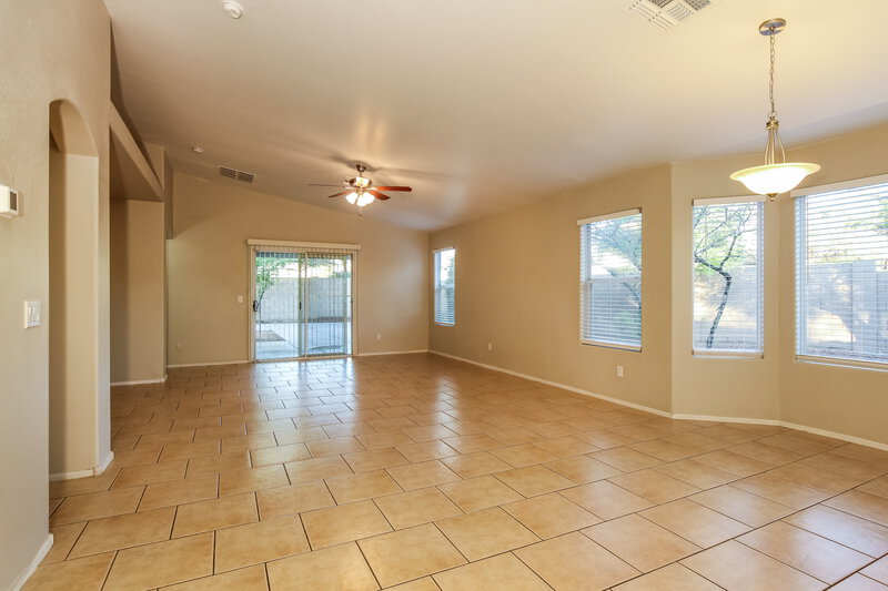 2,005/Mo, 884 S 242Nd Dr Buckeye, AZ 85326 Living Room View