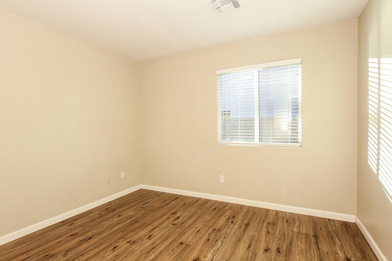 2,005/Mo, 884 S 242Nd Dr Buckeye, AZ 85326 Bedroom View 3