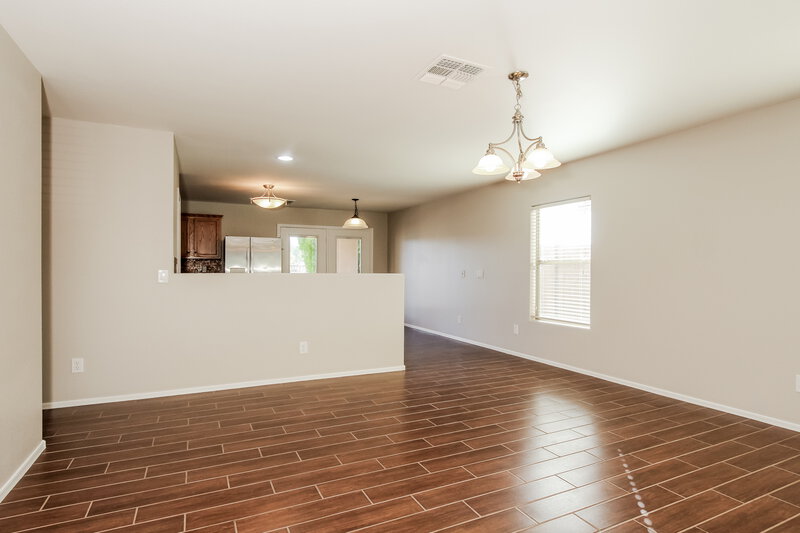 2,305/Mo, 21942 E Creosote Ct Queen Creek, AZ 85142 Living Room View 2